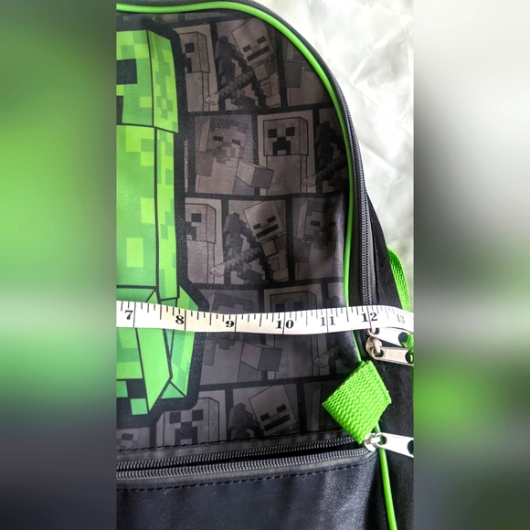 Minecraft Creeper Kids Backpack - Picture 7 of 11
